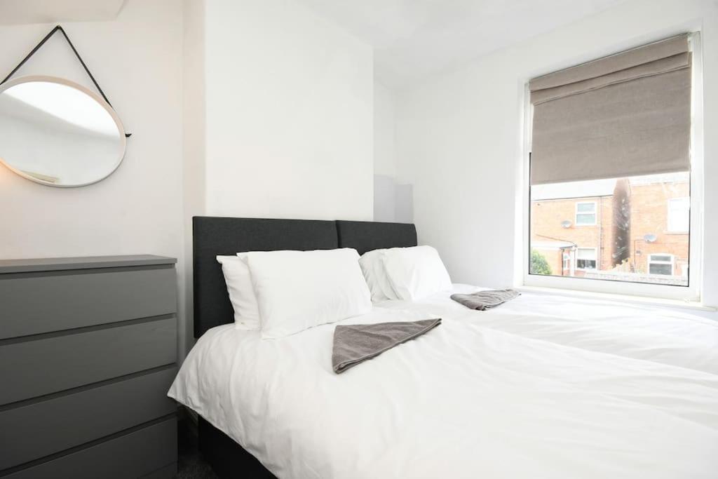 Cottage Style 3 Bedroom House - Close To City Centre & The Peaks Chesterfield Exterior photo